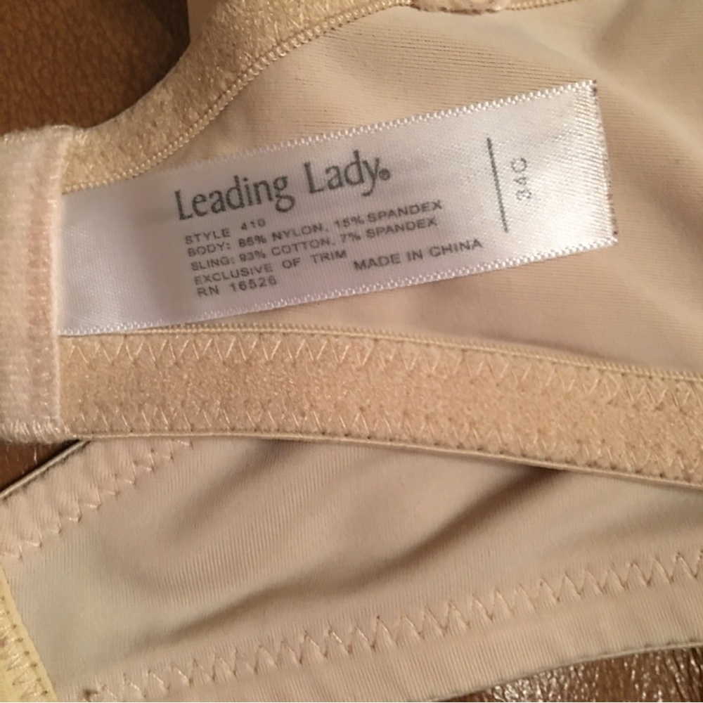 HOST PICK!!!! Nursing bra Leading Lady padded 34C/wire - Picture 3 of 4